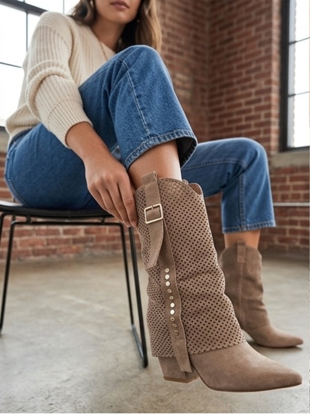Steve Madden AUBRIELLE Taupe Suede Leather Cuffed Boot -Made in Italy- Size EU38